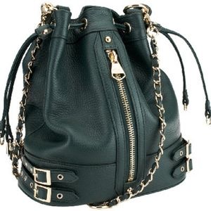 Luxe! Convertible Backpack is 2 bags-in-one!